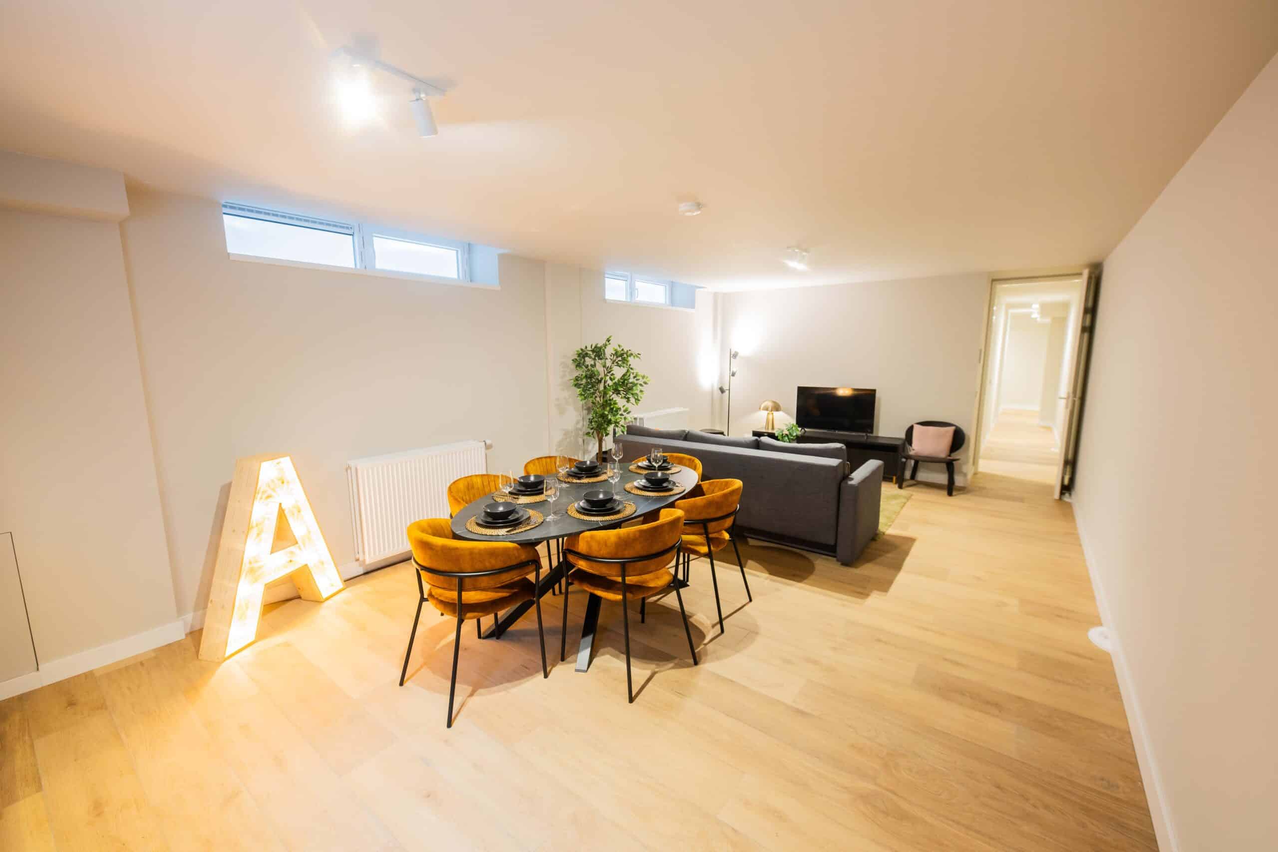 95 m² Central Rotterdam | 3BR, Sleeps 5.