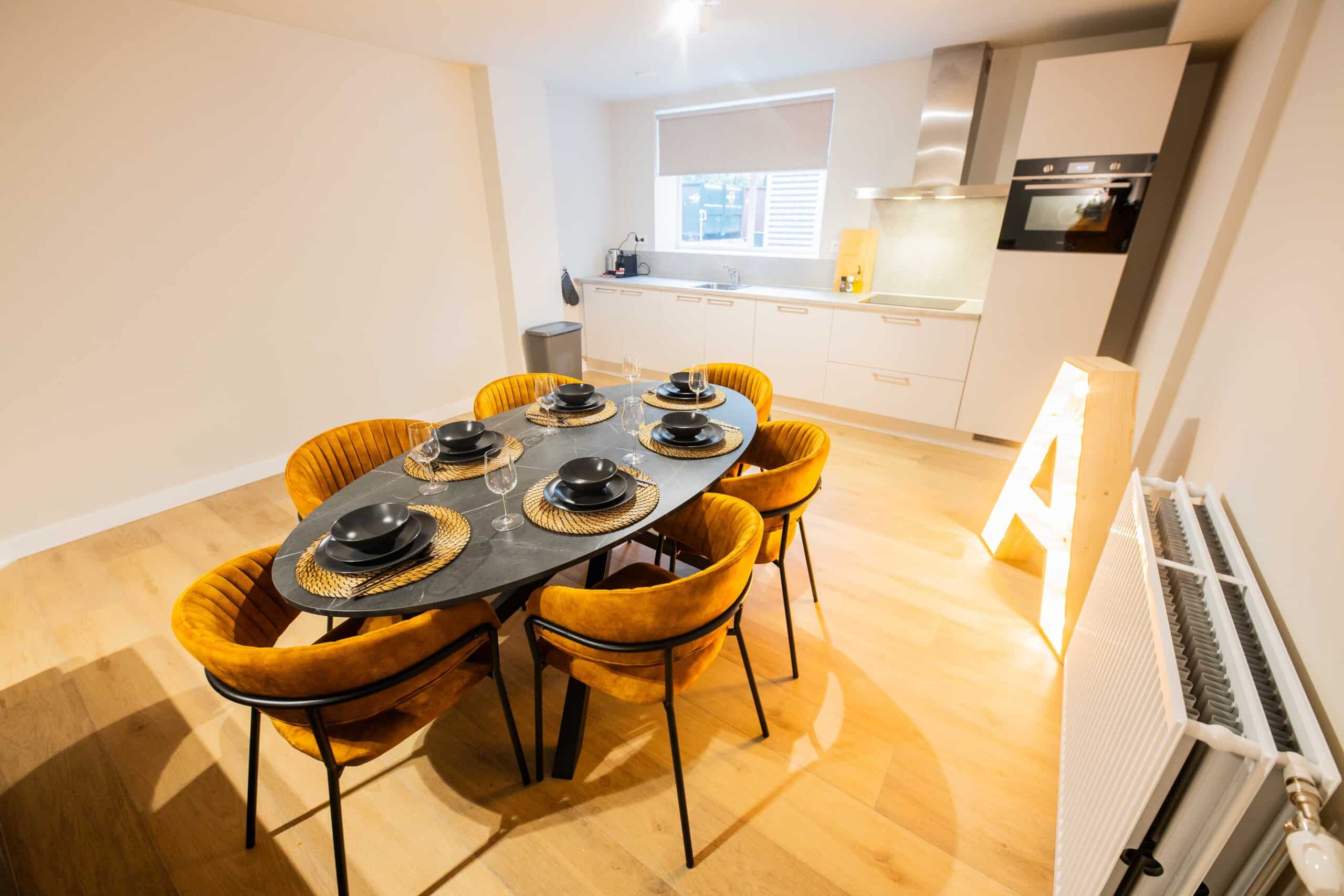 95 m² Central Rotterdam | 3BR, Sleeps 5., view 2