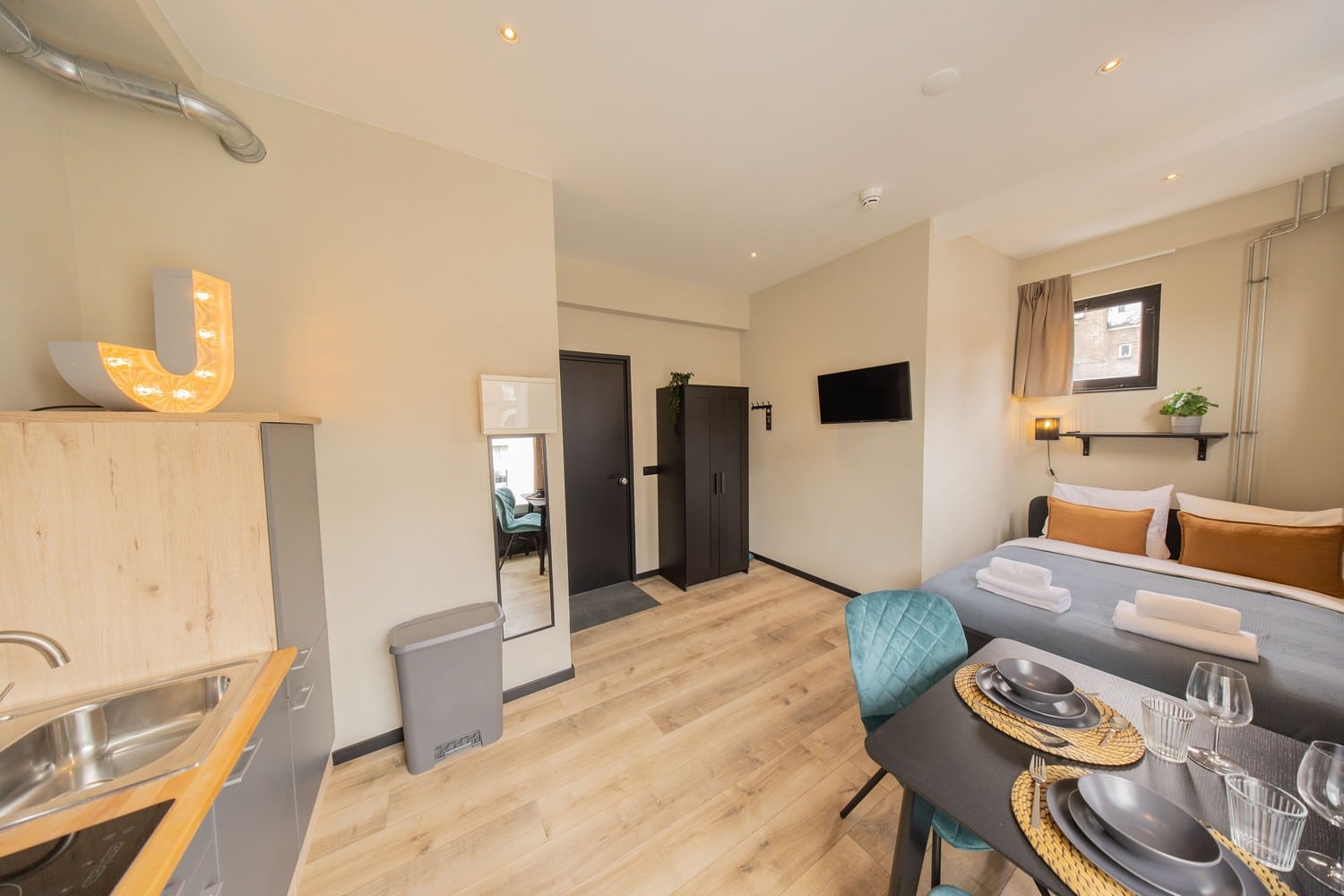 Blaak Executive Studio | Compact 18 m²., view 3
