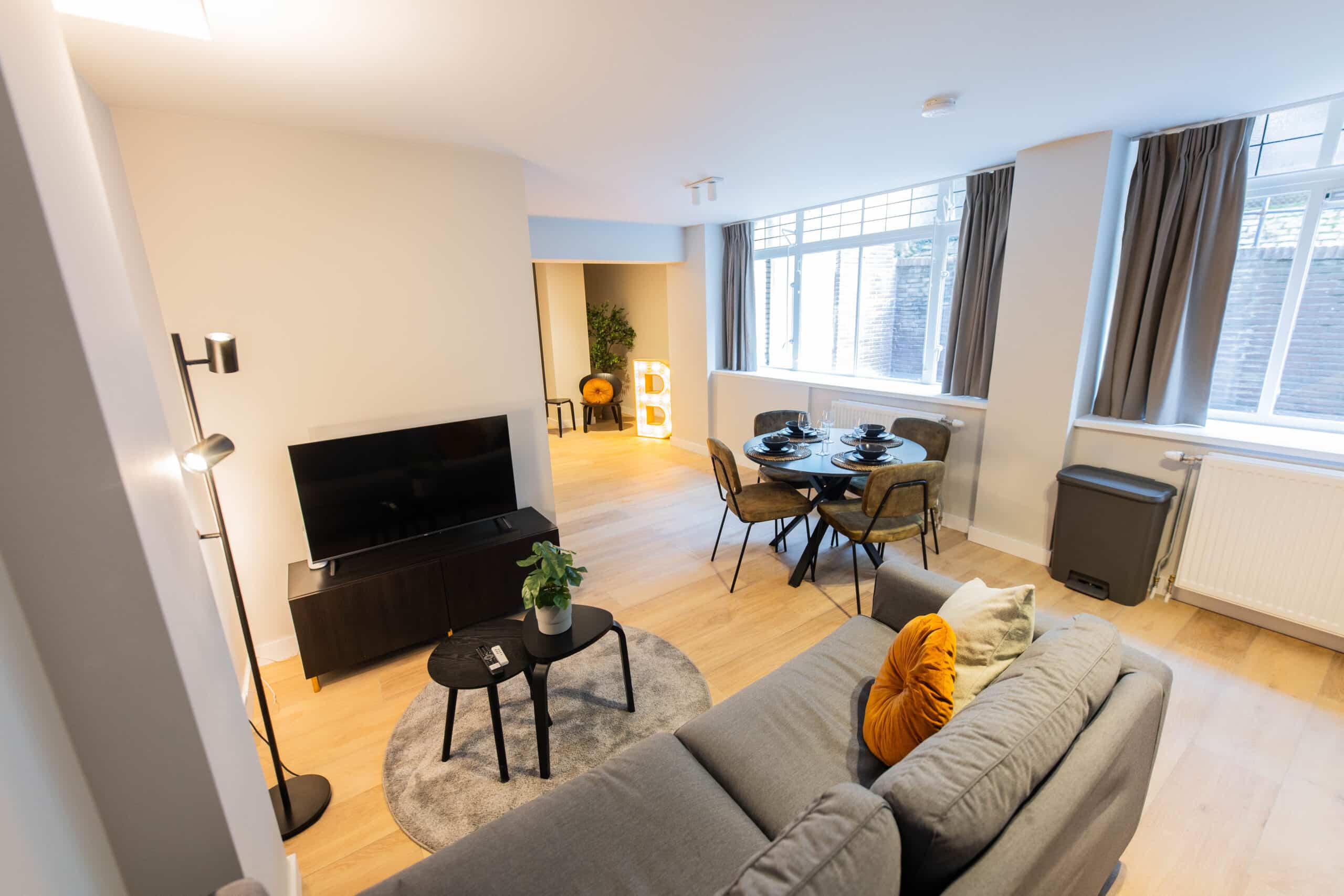 95 m² Central Rotterdam | 3BR, 5 Beds., view 2