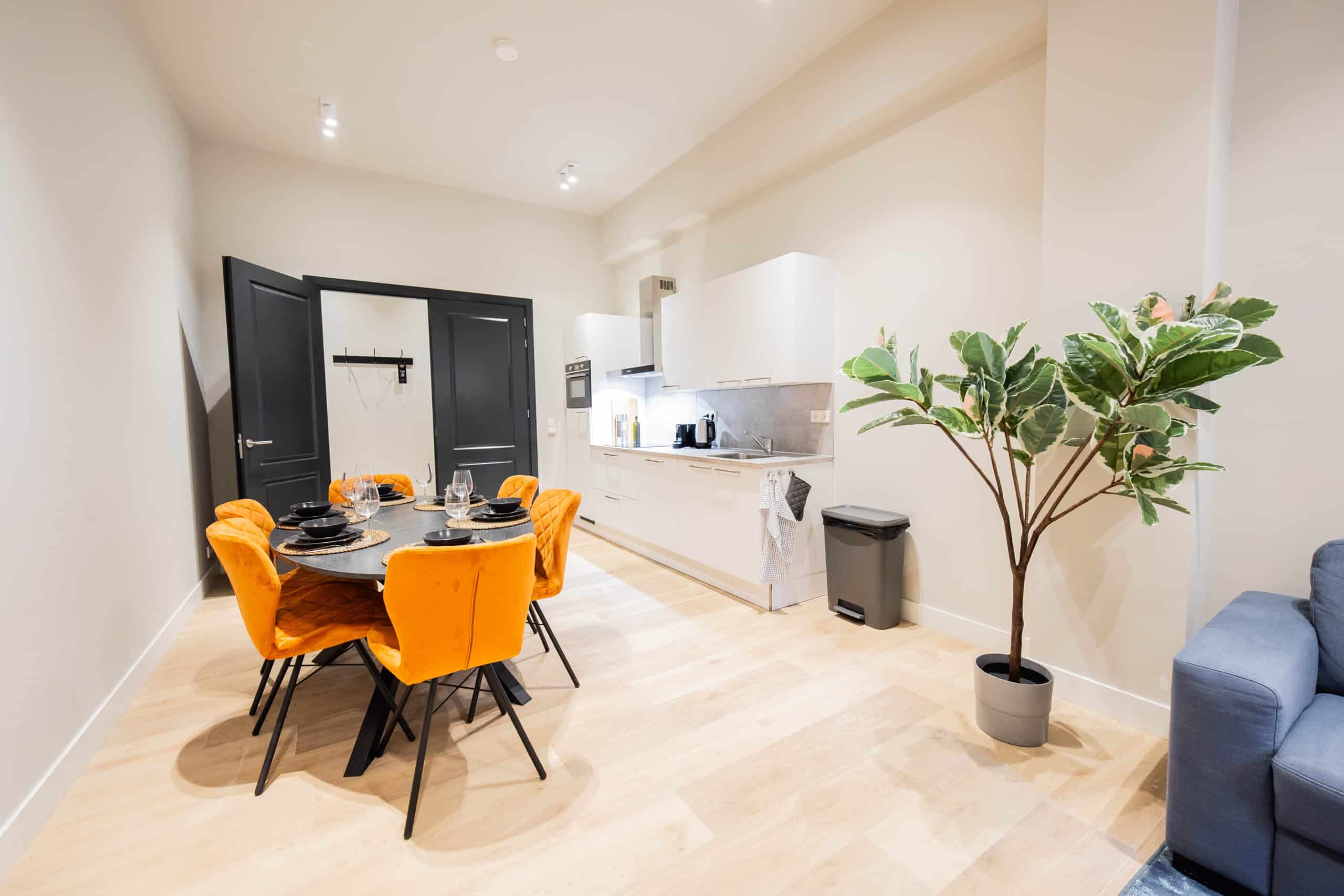 131 m² City Duplex | 3BR by Markthal., view 4